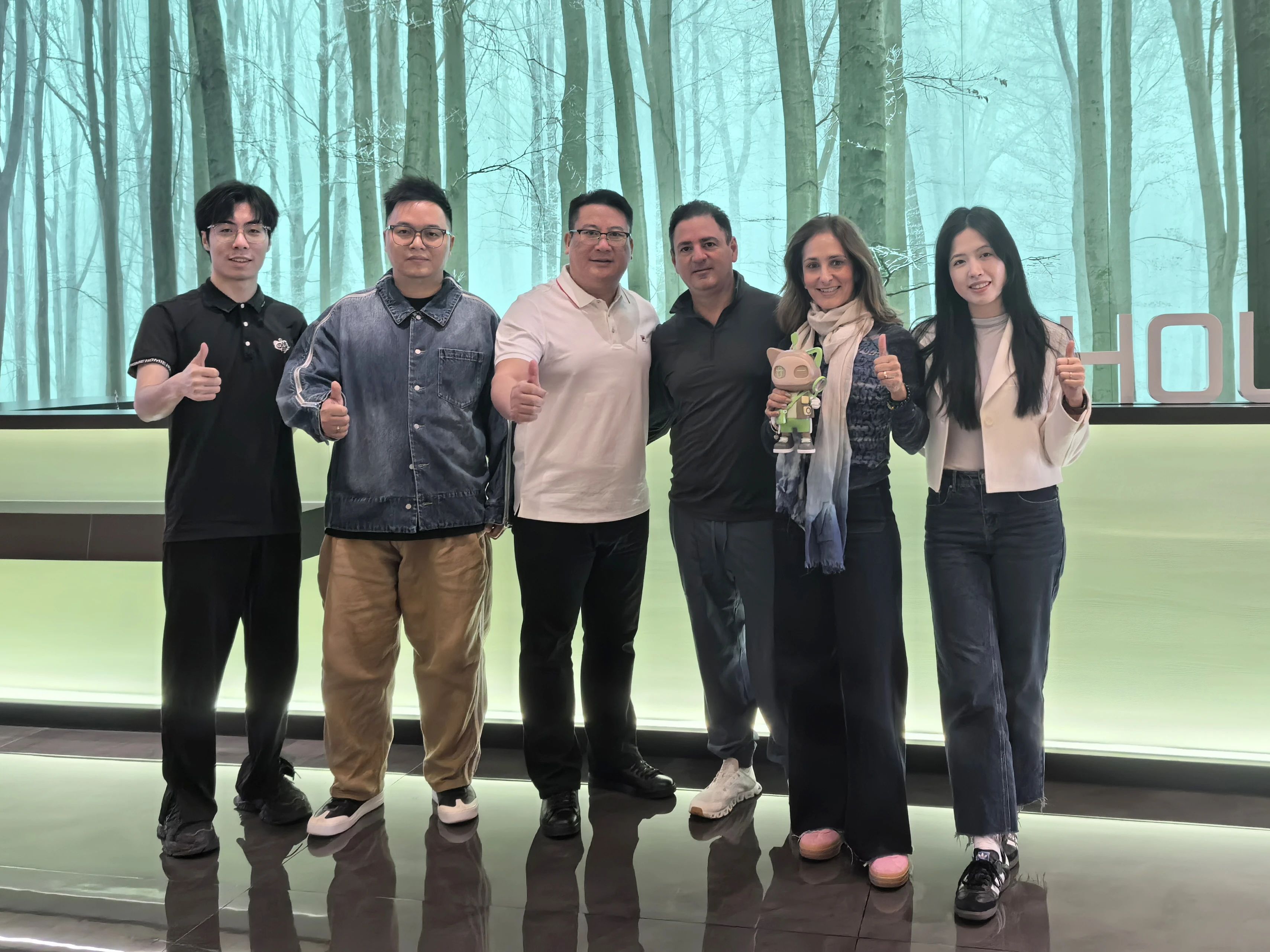共赢全球市场 | 凯发一触即发携手巴拿马Euromarket启航海外业务新征程